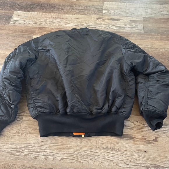 Alpha Industries bomber jacket XL - Picture 3 of 8